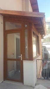Realizzazione di una veranda in PVC effetto legno
